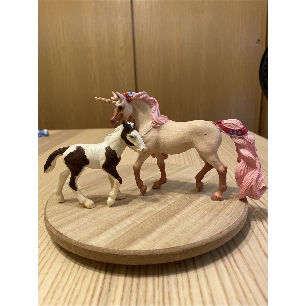 Schleich Bayala Decorated Unicorn Mare 2017 & Tinker Foal 13295 Lot 2